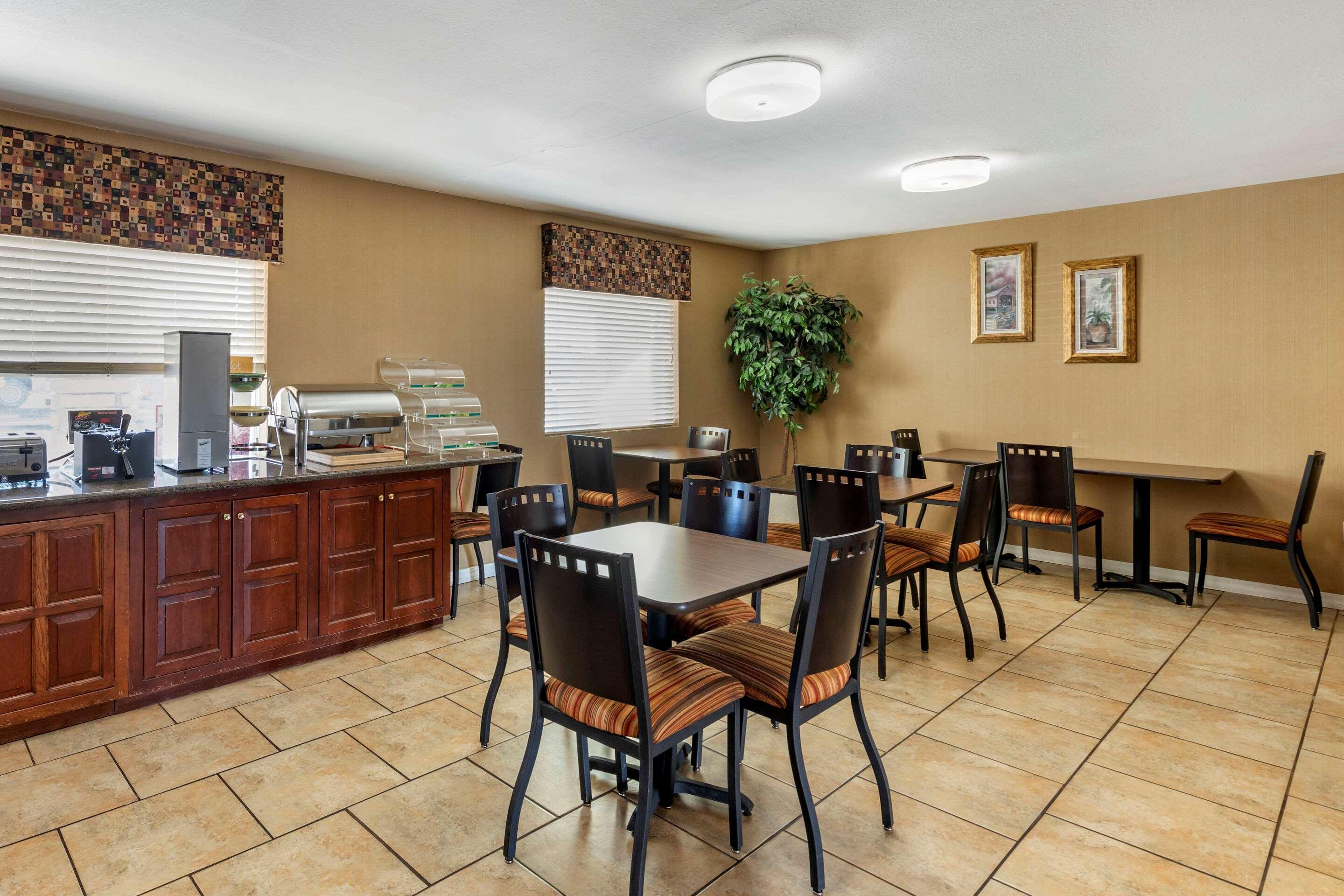 Quality Inn Russellville I-40 Extérieur photo